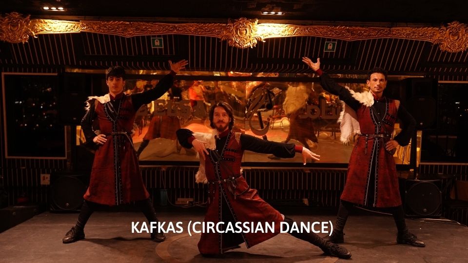 BOSPHORUS DINNER CRUISE & TURKISH NIGHT SHOW (VIP FRONT TABLE VIP LARGE MENU WITH DRINKS)