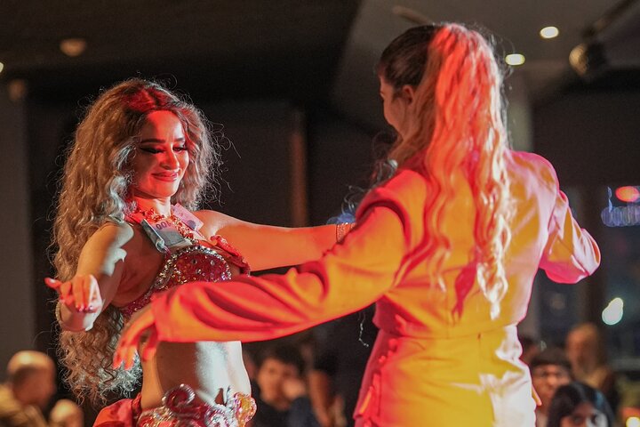 Bosphorus Dinner Cruise ( Unlimited Non Alcoholic Drinks + Dinner + Hotel Transfers + Turkish Show ) - VIP TABLE